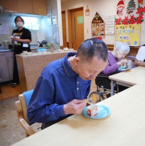 お食事会と職員子供のお誕生日会